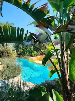 Piscina di Oasi conca d'oro glamping o nelle vicinanze