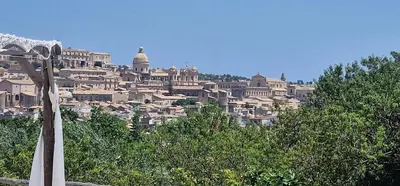 Paesaggio naturale nelle vicinanze di questo campeggio di lusso