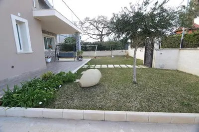 Giardino di Villa Eumenidi with pool