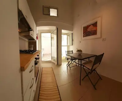 Cucina o angolo cottura di Fresco Apartment with Terrace