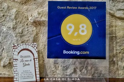 Certificato, attestato, insegna o altro documento esposto da La Casa di Giada