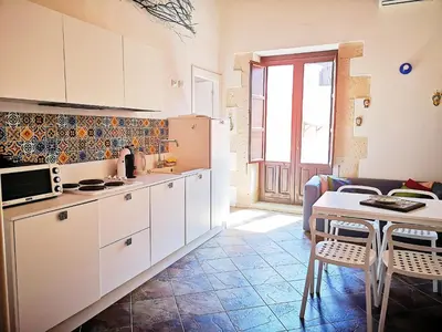 Cucina o angolo cottura di Family apt by Dimore in Sicily