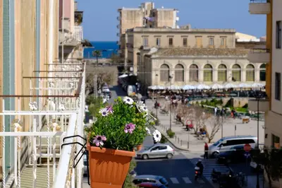 Vista generica su Siracusa o vista sulla città dall'interno dell'hotel