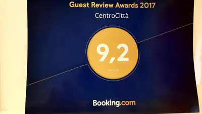 Certificato, attestato, insegna o altro documento esposto da CentroCittà