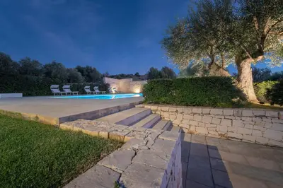 Piscina di Kinanto Bioresort o nelle vicinanze