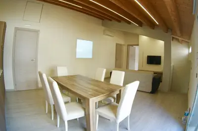 TV o dispositivi per l'intrattenimento presso Ragusa 2