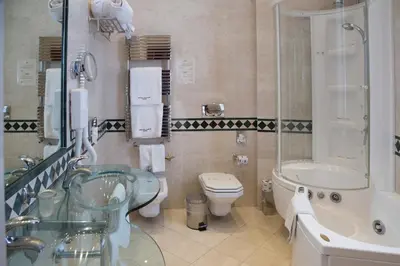 Bagno di Livingston Hotel