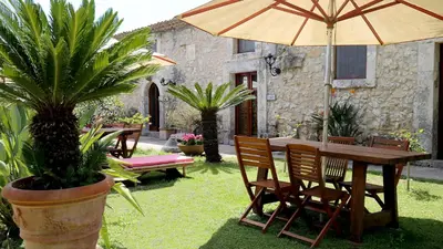 Giardino di Villa Dei Papiri Fonte Ciane