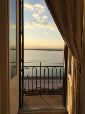 Vista generica sul mare o vista sul mare dall'interno della casa vacanze