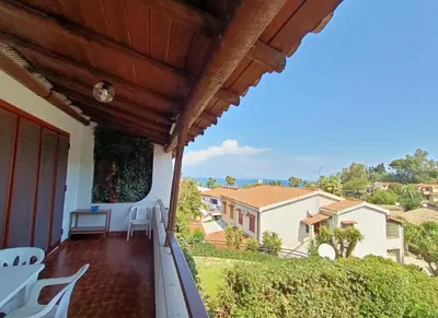 Balcone o terrazza di Baia di Arcile, a 2 passi dal mare incantato
