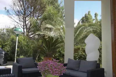 Giardino di Villa sulla spiaggia tra Catania e Siracusa