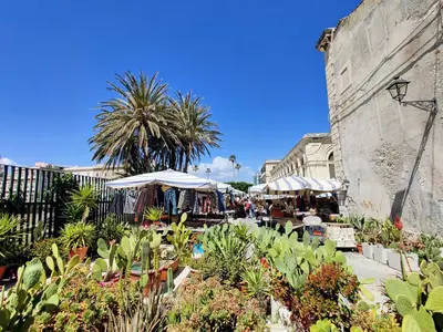 Giardino di Apollonion HH above Apollo's temple Ortygia