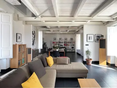 Area soggiorno di SCS Modern luxury penthouse URG