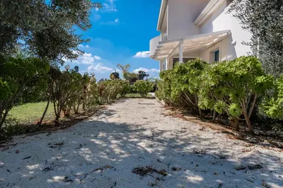 Giardino di Villa Tra Mare e Ulivi