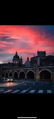 Alba o tramonto visti dall'interno dell'appartamento o dai dintorni
