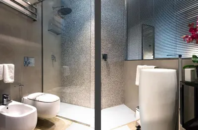 Bagno di CinqueSuites Ortigia