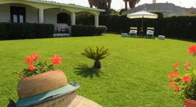 Giardino di Villa Incanto on the Sea