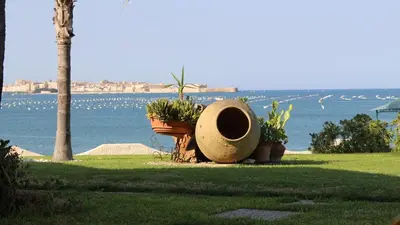 Paesaggio naturale nelle vicinanze della villa