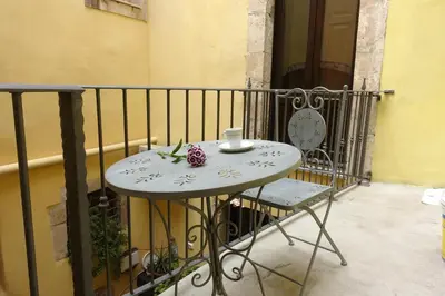 Balcone o terrazza di BB Opera Dei Pupi
