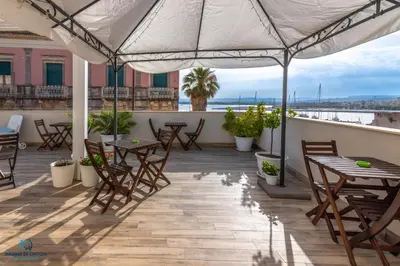 Balcone o terrazza di B&B Marina di Ortigia