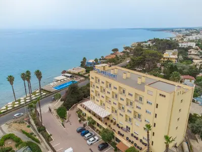 Vista generica sul mare o vista sul mare dall'interno dell'hotel