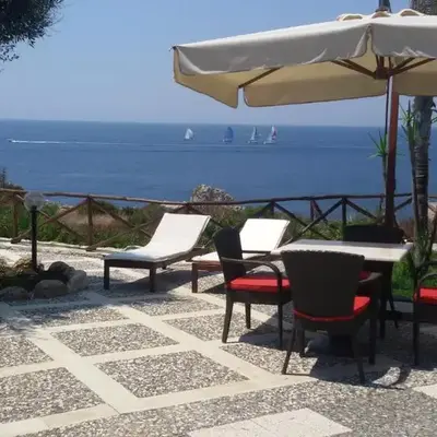 Casa Costanza