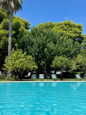 Piscina di Chiusa Di Carlo Agriturismo o nelle vicinanze