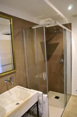 Bagno di Casa Sipione Papa