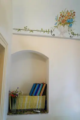 Biblioteca nella casa vacanze