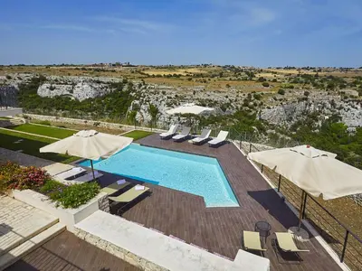 Piscina di Villa al Castello by Interhome o nelle vicinanze