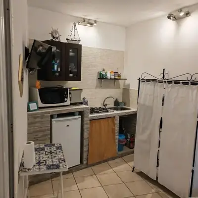 Room Calafatari