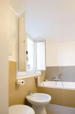 Bagno di A casa di Frasquita