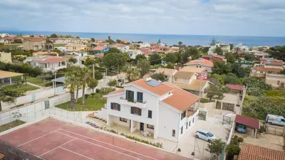 Vista generica sul mare o vista sul mare dall'interno dell'appartamento