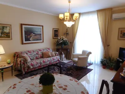Area soggiorno di adalgisa house