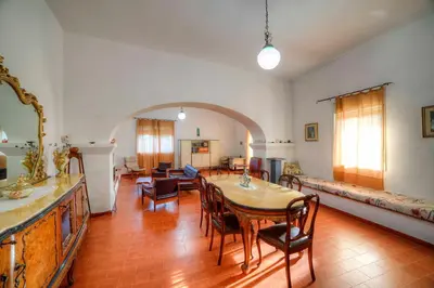 Area soggiorno di Villa with pool and tennis court