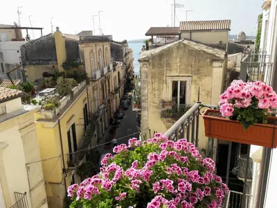 Balcone o terrazza di Elegante appartamento in palazzo storico Ortigia