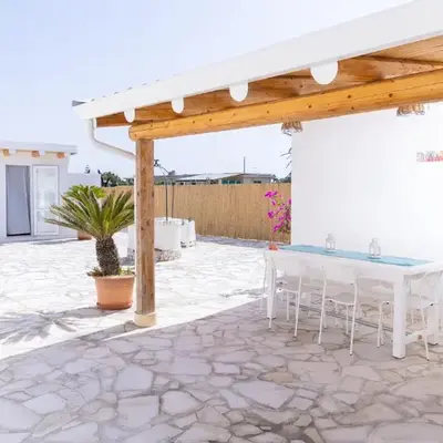 Villa Pasitea fronte mare