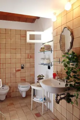 Bagno di Vico Muccio. Luminosa casa d'epoca