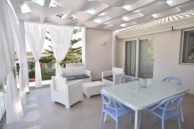 Balcone o terrazza di Appartamento con piscina Oasi 2