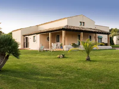 Giardino di La Casetta Sicilian Cottage