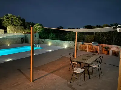 Piscina di La Ginestra sul mare o nelle vicinanze