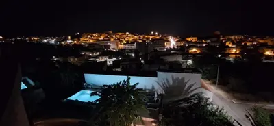 Vista generica su Noto o vista sulla città dall'interno della casa vacanze