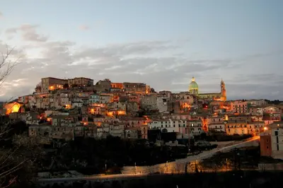 Vista generica su Modica o vista sulla città dall'interno del bed & breakfast