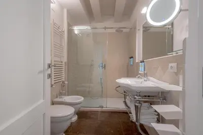 Bagno di Palazzo Alfeo Aparthotel