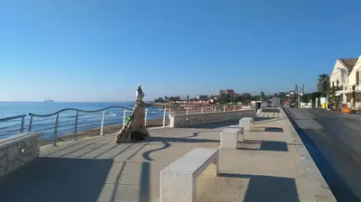 Vista generica sul mare o vista sul mare dall'interno della casa vacanze
