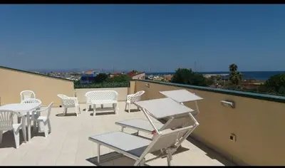 Balcone o terrazza di Splendido Appartamento 50mt dal mare