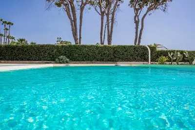 Piscina di Villa Calliope Pool sea View o nelle vicinanze