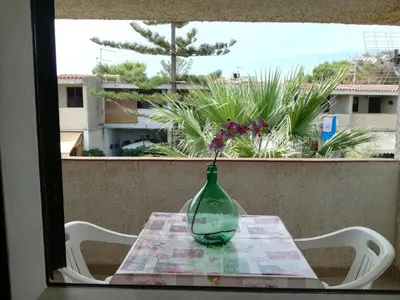 Balcone o terrazza di Bilocale fronte spiaggia a Marzamemi