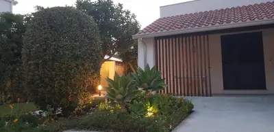 Giardino di Coral vicino al mare
