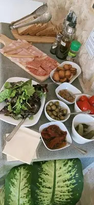 Cibo presso l'affittacamere o nelle vicinanze